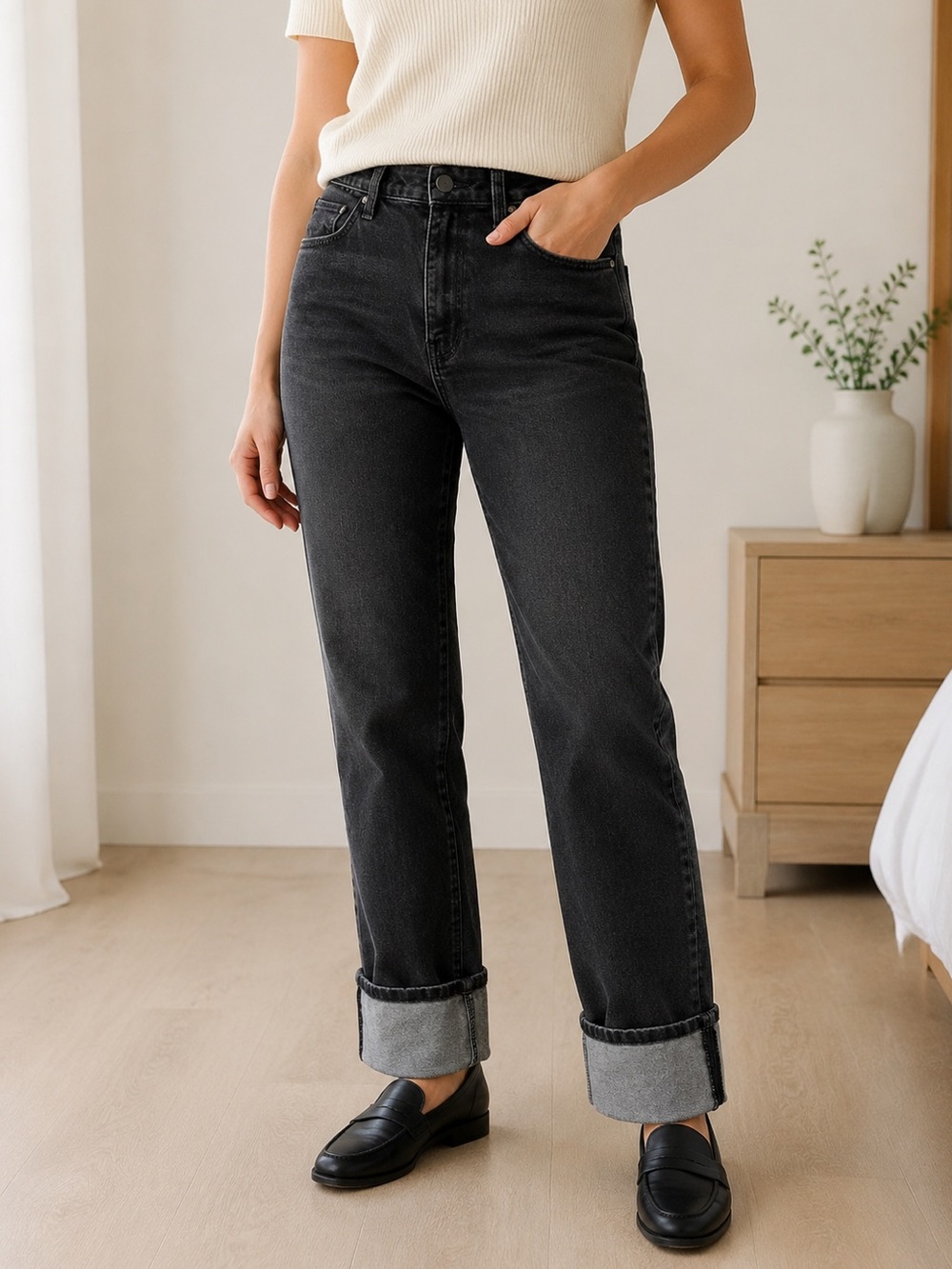 Evereve Women’s The Ever Straight Black Relaxed Jeans Size 32